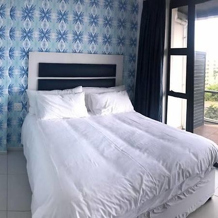 Toti Oasis Holiday Apartments Amanzimtoti Buitenkant foto